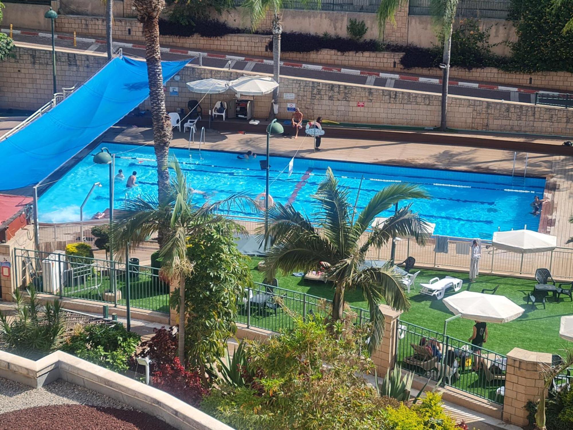 A Dream Place In Raanana, Up To 5 Guests - Swimming Pool - Jacuzzi & Gym מראה חיצוני תמונה